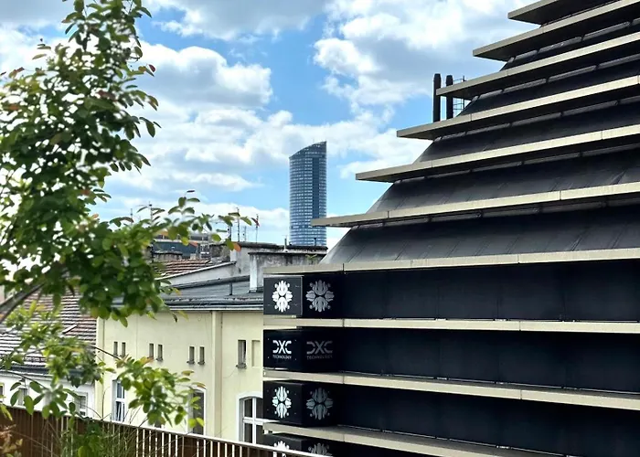 Cashmere Centrum Parking Czysta 4 דירה