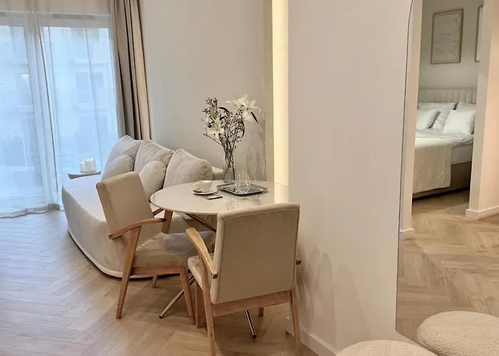 Apartment Cashmere Centrum Parking Czysta 4 *